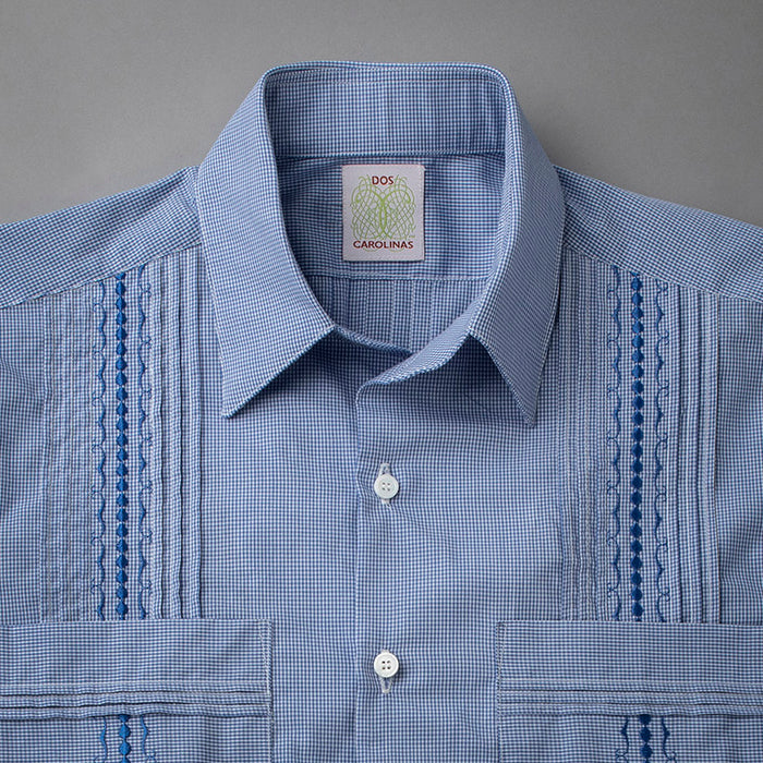 Collar detail