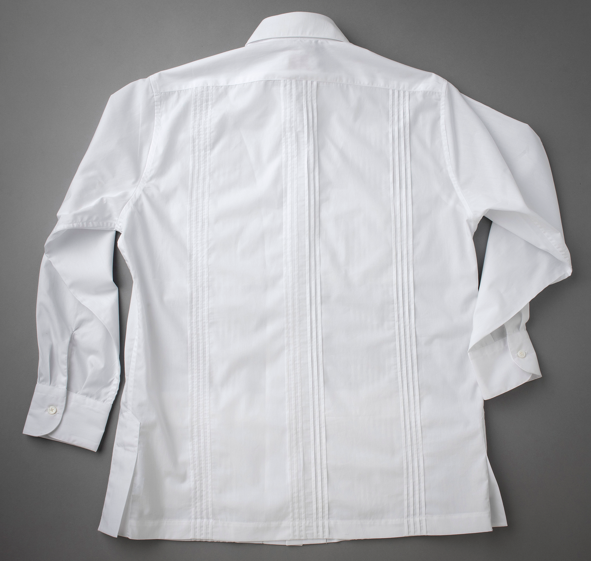 Back showing side and center pleats